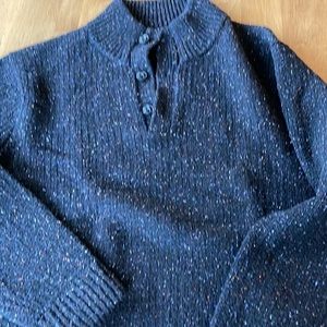 Patagonia sweater. Mens size XL. Like new condition.
